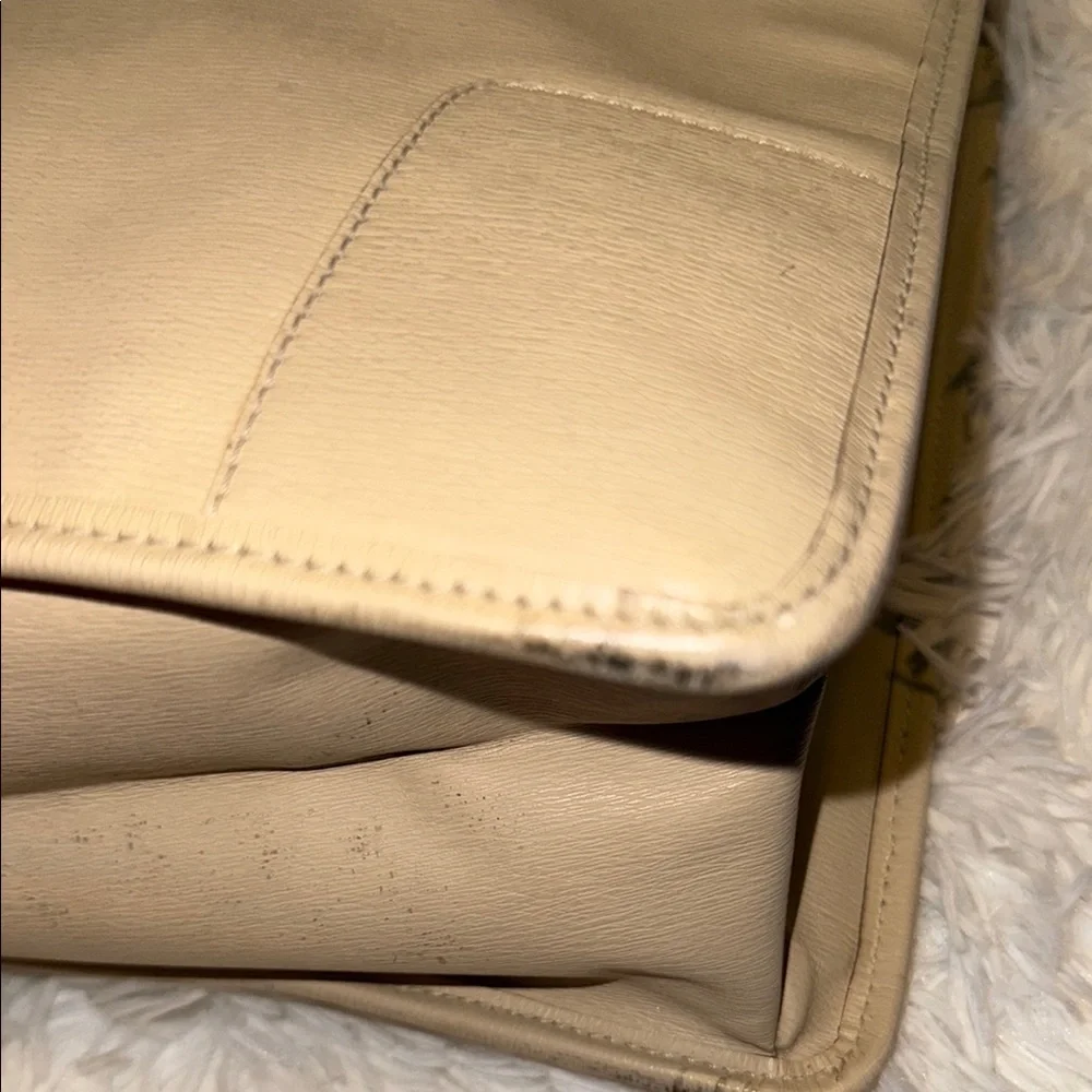 ✨RARE✨ Authentic Gucci “Birkin” style Beige/Cream Leather Satchel 🤎 - Picture 13 of 16